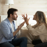 Връзките и браковете се пропукват най-много през януари: Само 1 причина е спусъкът за неистови спорове и края