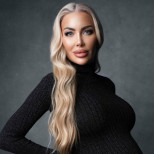 10 дни след раждането - Антония Петрова с плосък корем, изваяни крака и нито един излишен грам! Ето как успя да го постигне: