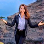 Д-р Неделя Щонова със силни думи за имплантите: "Толкова е тъжно, че ние, жените, воюваме с телата си!"