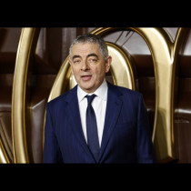 Дъщеря му се отказа от него и взе фамилията на майка си! Актьорът се разведе за 65 секунди заради 26 години по-младата си избраница