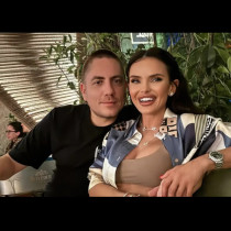 Позлати я! Мария назначена за финансов директор във фирмата на мъжа си, заплатата й е ПЕТЦИФРЕНА!