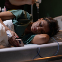 Той ме накара да дам бъбрек на майка му и ме остави в болницата: Дойде с любовница и документи за развод