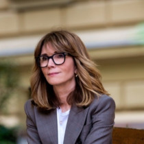 Имах болки в ставите, кървене извън цикъл и си мислех, че е менопауза: На рутинен преглед разбрах ужасна диагноза