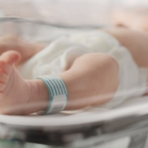 Чудо в родилното отделение на Коледа: Акушерки и лекари плакаха от щастие - не бяха виждали такова нещо!