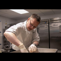 Аз съм шеф-готвач и това са 6 ястия, които НИКОГА не поръчвам в ресторант: Най-отдалеч заобикалям специалитета на заведението!