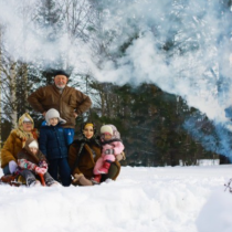 Когато е -57, не мислиш за комфорт, а да останеш жив: Няма душ или пералня-Ето как се перат, къпят и оцеляват в най-студения град на света