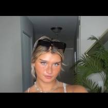 Мъжете казват, че съм красива, но не биха излизали с мен: Има едно нещо в мен, което ги отблъсква.