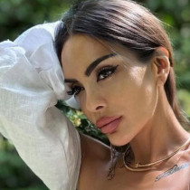 Дъщерята на Лияна вече прекали, изглежда по-възрастна и от майка си! /СНИМКИ/