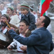 На Богоявление небето се отваря и Господ изпълнява желания, а любими имена празнуват