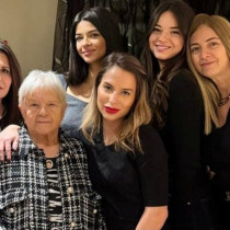 Жените от клана Живкови се събраха-Поводът е погачата за бебето