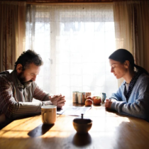 С такъв мъж всяка жена е обречена на мизерия и бедност: Известният психолог изброи четири ясни признака