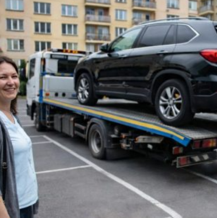 Съседът ми паркираше SUV-а си накриво и се държеше грубо. Извиках пътна помощ точно когато щеше да изпусне полета си