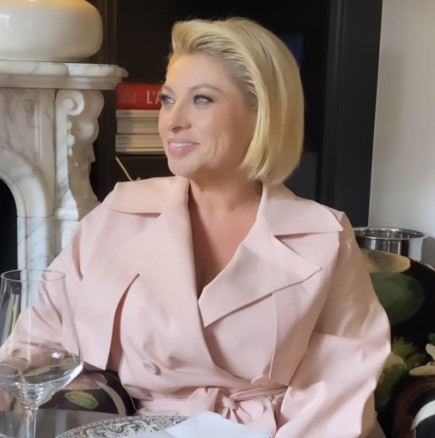 Хороскоп от Анджела Пърл за февруари 2026 г.