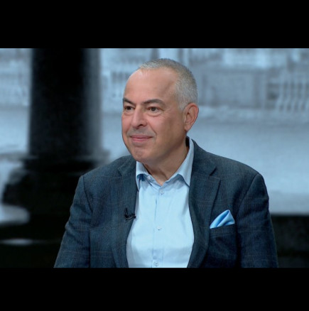 Ето жената, която направи чудеса с 56-годишния Бойко Василев - подмладен и освежен!