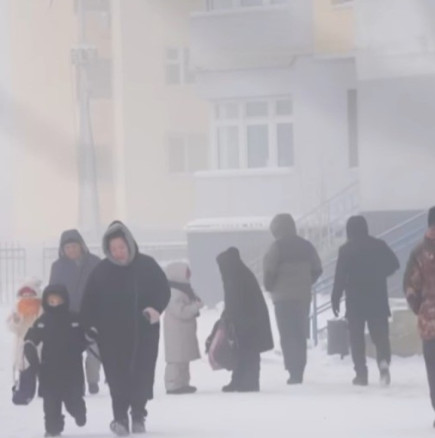 Ето как живее майка с три деца в град, където е -64 градуса