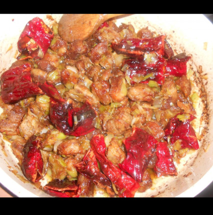 Домашна пърженица с праз, свинско и чушки - цяла зима я правя и винаги я омитаме до шушка!