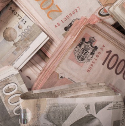 Могат да забравят за стягането на коланите: Парите ще се лепнат за 3 зодии от 12 януари!