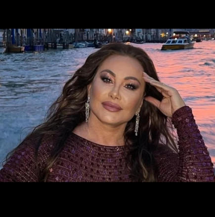 Смъкна едно 10 години от раз! Дарина Павлова си смени лицето в Тайланд (СНИМКИ)