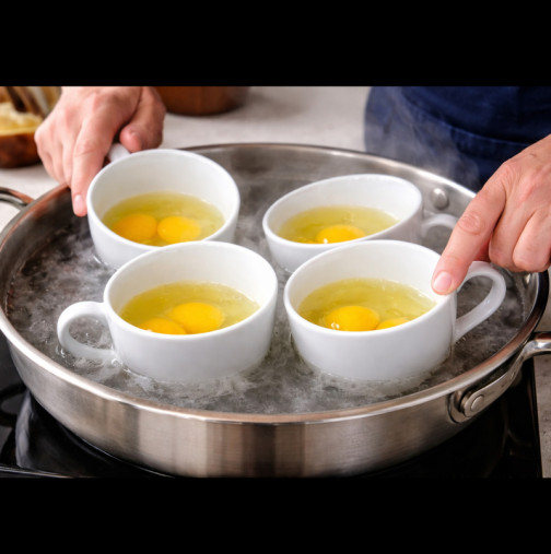 Тя сложи 4 чаши яйца във водата и показа трик, който професионалните готвачи използват в кухнята: