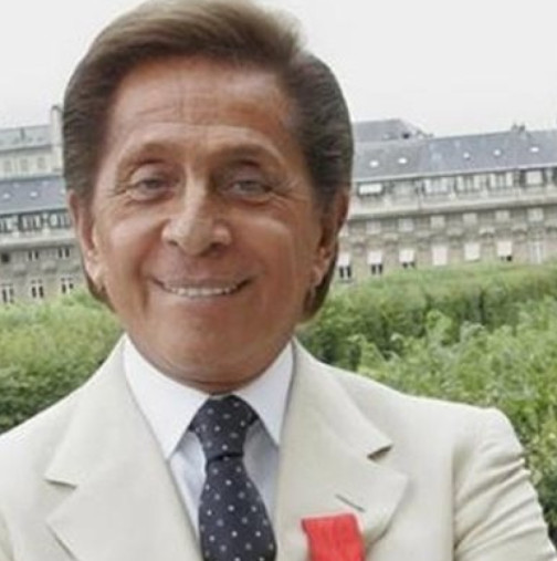 Българският княз Тасило и внук на Симеон Сакскобургготски носил ковчега на Валентино-Снимка