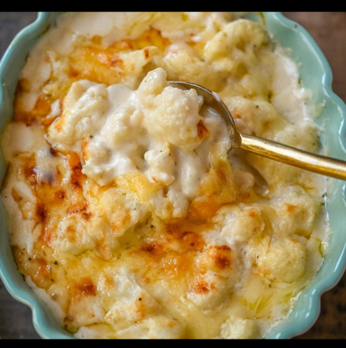 Всички ме питаха какво съм направила с карфиола, че е толкова фантастичен: Просто го слагам в тавата и го заливам с тази смес!