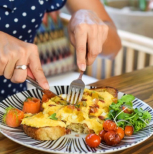 Закуска, която понижава кръвното налягане: Кардиолог разкрива какво яде всяка сутрин за здраве на сърцето