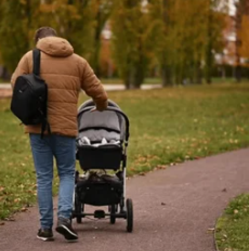 „Връзката е лоша, аз съм на обекта“: Съпругът ми тръгна за работа, но седмица по-късно майка ми го видя в друг район с количка 