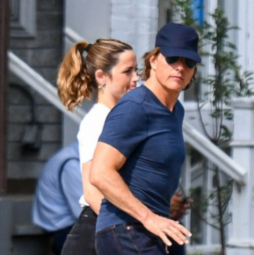 Том Круз прекъсна всякакъв контакт с дъщеря си: Не я е виждал от детската градина, а тя вече отива в колеж-Ето как изглежда днес