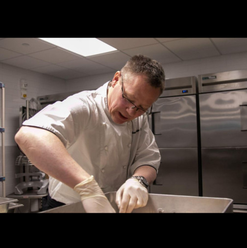 Аз съм шеф-готвач и това са 6 ястия, които НИКОГА не поръчвам в ресторант: Най-отдалеч заобикалям специалитета на заведението!