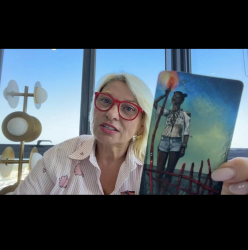 Анджела Пърл с ПОДРОБЕН хороскоп за февруари: ВЕЗНИТЕ достигат ново ниво; безстрашна жена от огнен знак закриля СКОРПИОНА