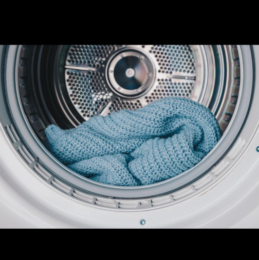 Трик за по-бързо сушене на пране през зимата, който отнема 1 секунда: Пести и време, и електричество, а който го е пробвал, благодари!