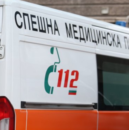 Навес се срути върху хора в София. Има загинал