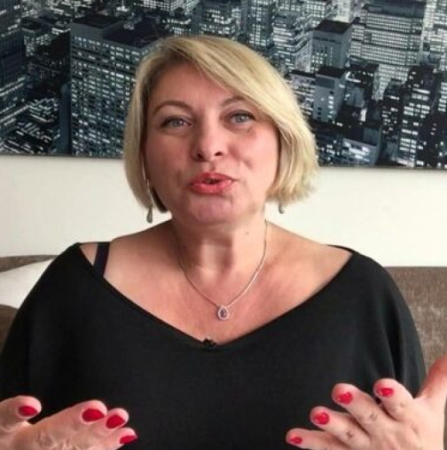 Хороскоп за 1 февруари от Анджела Пърл: ТЕЛЕЦ, мощна крачка към промяна! БЛИЗНАЦИ, отваряте нови врати!