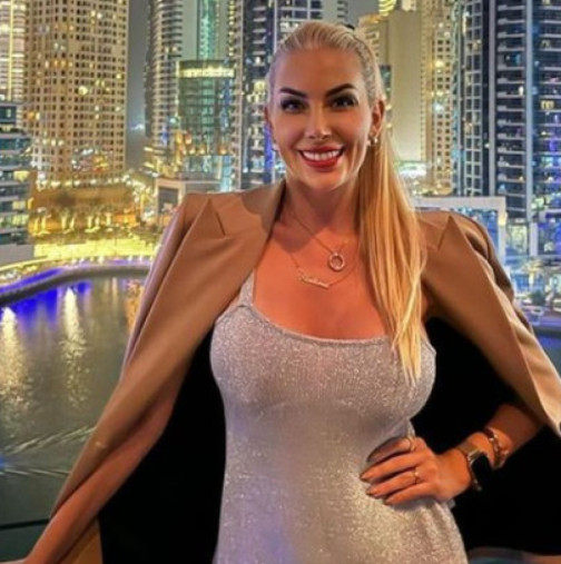 Едва на месец, а вече с първа фотосесия! Антония Петрова направи дъщеричката си звезда в Инстаграм: