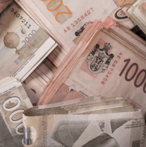 Могат да забравят за стягането на коланите: Парите ще се лепнат за 3 зодии от 12 януари!