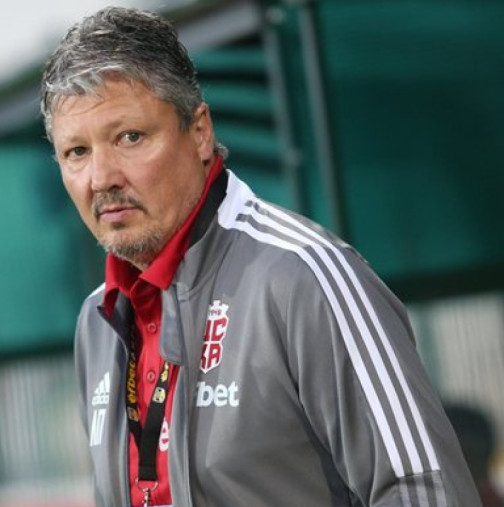 Стана ясно кой изпраща частния самолет на Любо Пенев, за да се прибере у дома