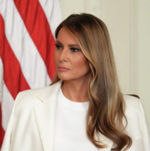 Мелания Тръмп крие собствената си сестра от години! След дълго мълчание тя спомена Инес-Снимка