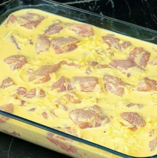 Пилешко в крем: Съвършената рецепта, когато времето е кът, а искате нещо с уникален вкус