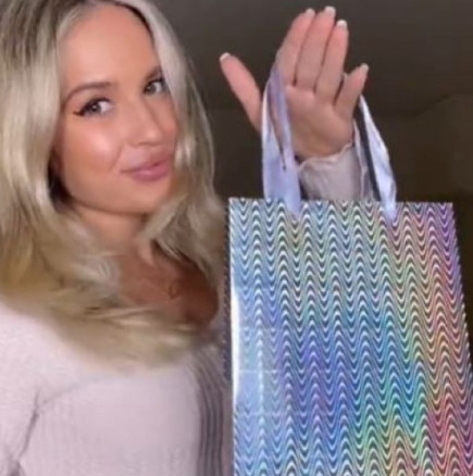 Използваме подаръчна торбичка неправилно през цялото време: За да не се излагате повече, вижте как да опаковате подарък