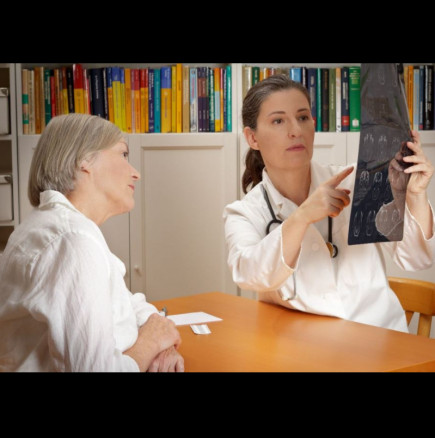 Инсултът при жените и мъжете е напълно различен: Това са СИМПТОМИТЕ, които никога не бива да пренебрегвате, ако сте жена