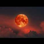 КЪРВАВА луна изпълва нощното небе на 3 март! Овен, Лъв и Стрелец да не бързат с решенията, ето защо: