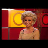 Светлана се разведе и започна да се хвали! "Бивш любовник ми подари кола, апартамент и 100 бона в сметката"