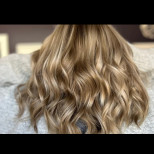 Тази маска ще съживи всяка боядисана коса: Приготвя се за 3 минути и възстановява живота на изгорелите краища