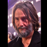 Киану Рийвс драстично промени външния си вид: Вече не изглежда така и жените са във възторг