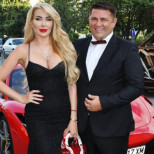 Истината е някъде там: Антония Петрова мистериозно пълнее и отслабва на видеата в Инстаграм - как изглежда всъщност?