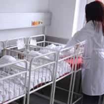 Те търсят сина си от 40 години: Казаха им, че бебето е починало - присъдата пристигна, но мистерията не беше разгадана