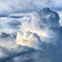 Времето се побърка-Жега, гръм и мълнии и накрая сняг отново