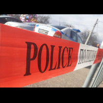 Дрогиран младеж помете жена на пешеходна пътека: