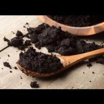 Хвърляте я от години, но не знаете какво може да направи: Утайката от кафе решава 10 проблема в дома