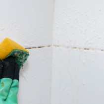 Ще изглеждат сякаш сте фугирали наново: Този инструмент ги избелва просто така